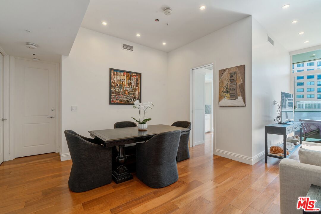 10490 Wilshire Blvd Unit: 402