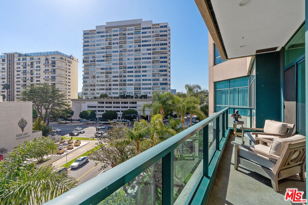 10490 Wilshire Blvd Unit: 402