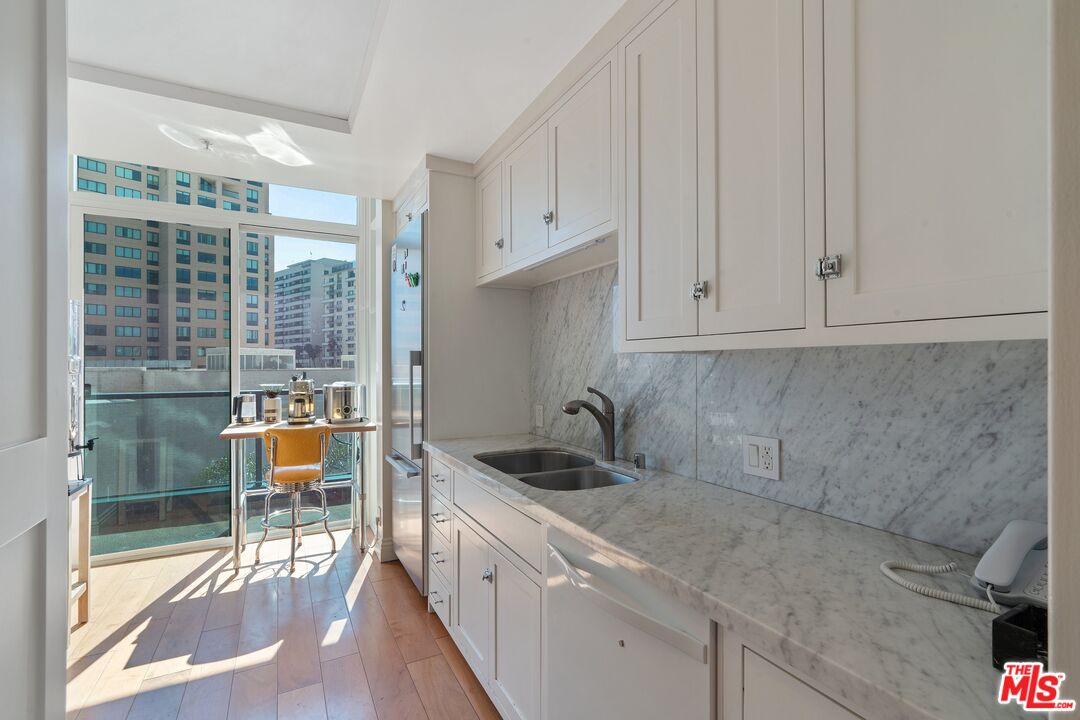 10490 Wilshire Blvd Unit: 402