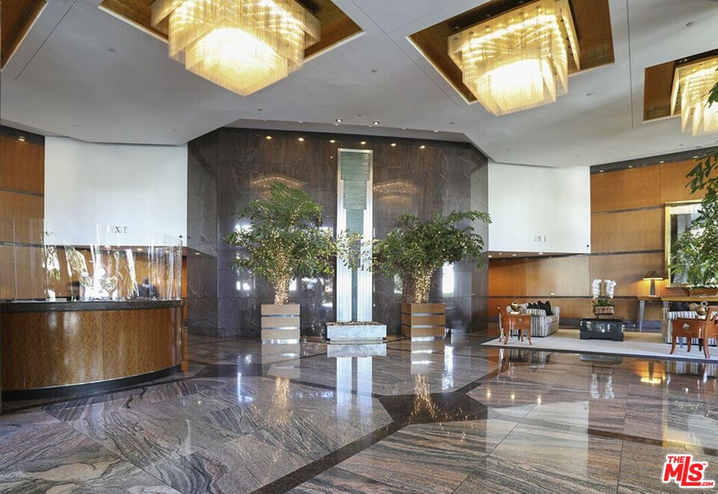 10490 Wilshire Blvd Unit: 402