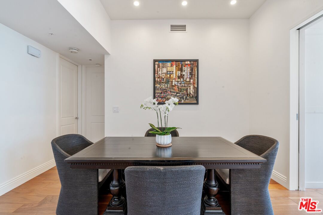 10490 Wilshire Blvd Unit: 402