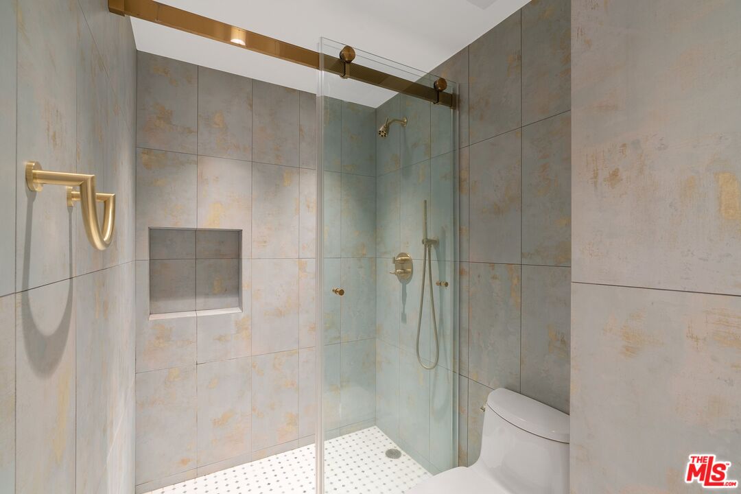 10490 Wilshire Blvd Unit: 402