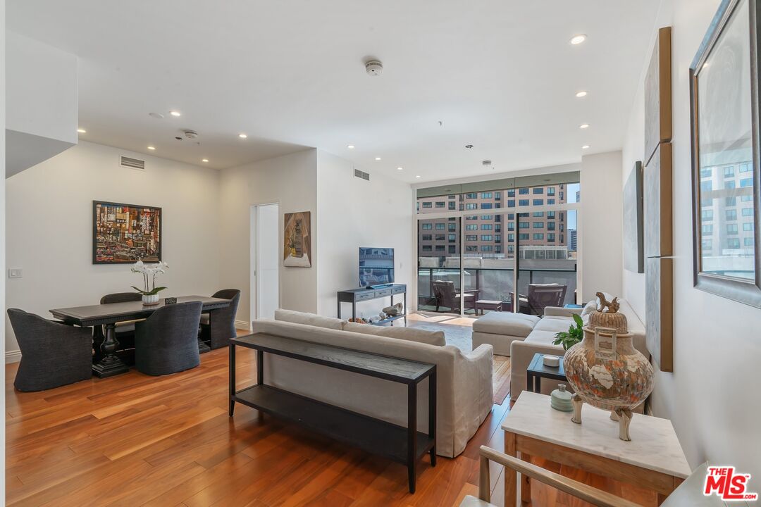 10490 Wilshire Blvd Unit: 402