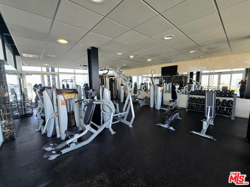 3810 Wilshire Blvd Unit: 712