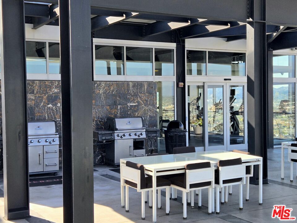 3810 Wilshire Blvd Unit: 712
