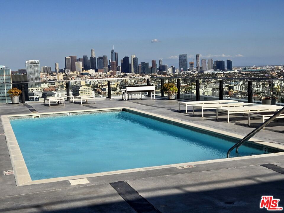 3810 Wilshire Blvd Unit: 712