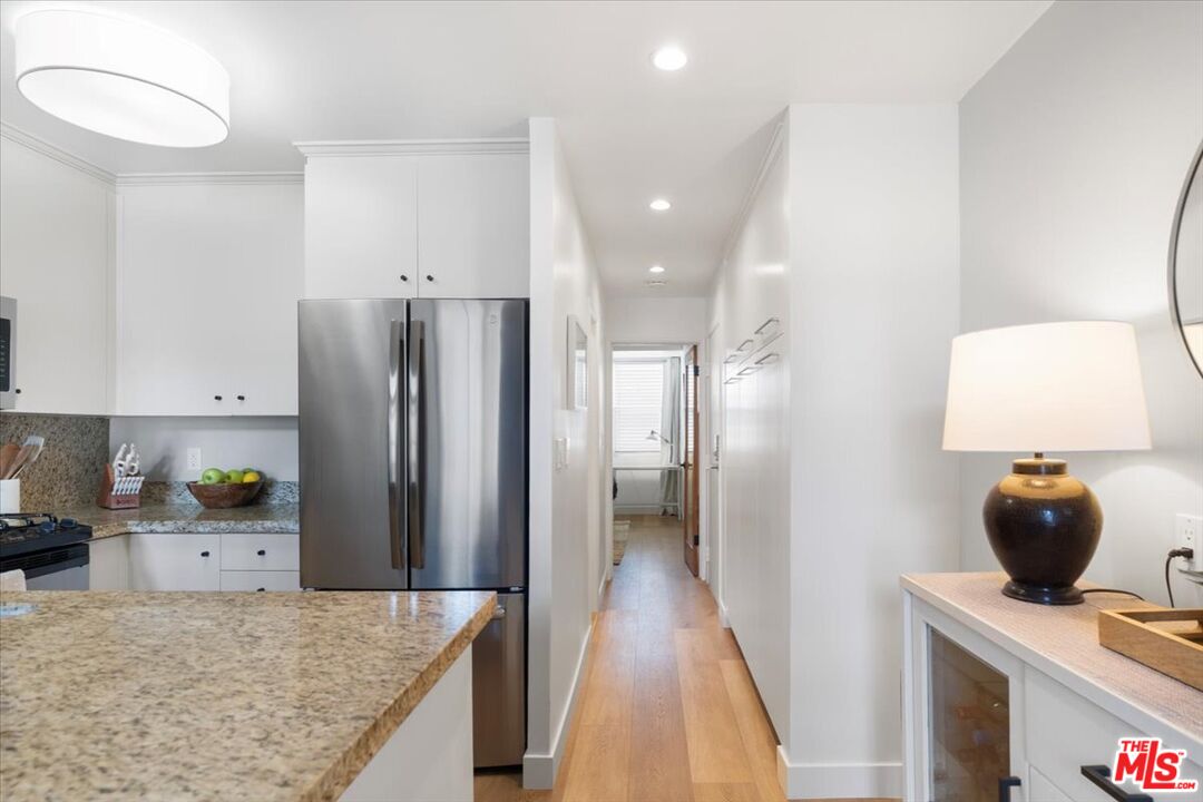 22 Navy St Unit: 303