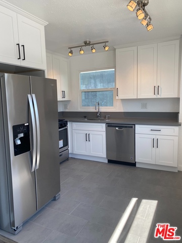 6736 West Blvd Unit: 6