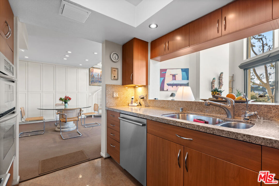 2330 Duane St Unit: 205