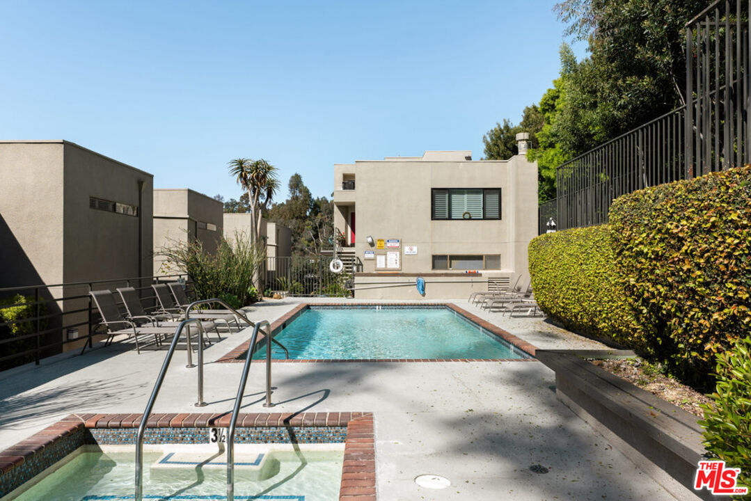 2330 Duane St Unit: 205