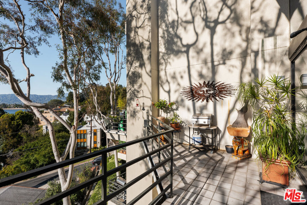 2330 Duane St Unit: 205