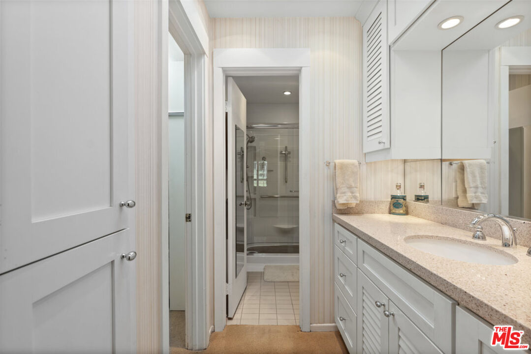 2330 Duane St Unit: 205