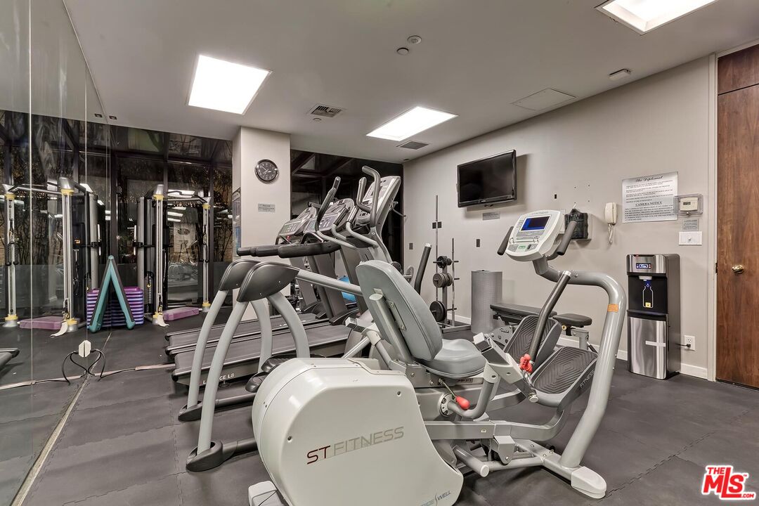 10350 WILSHIRE BLVD Unit: 1704