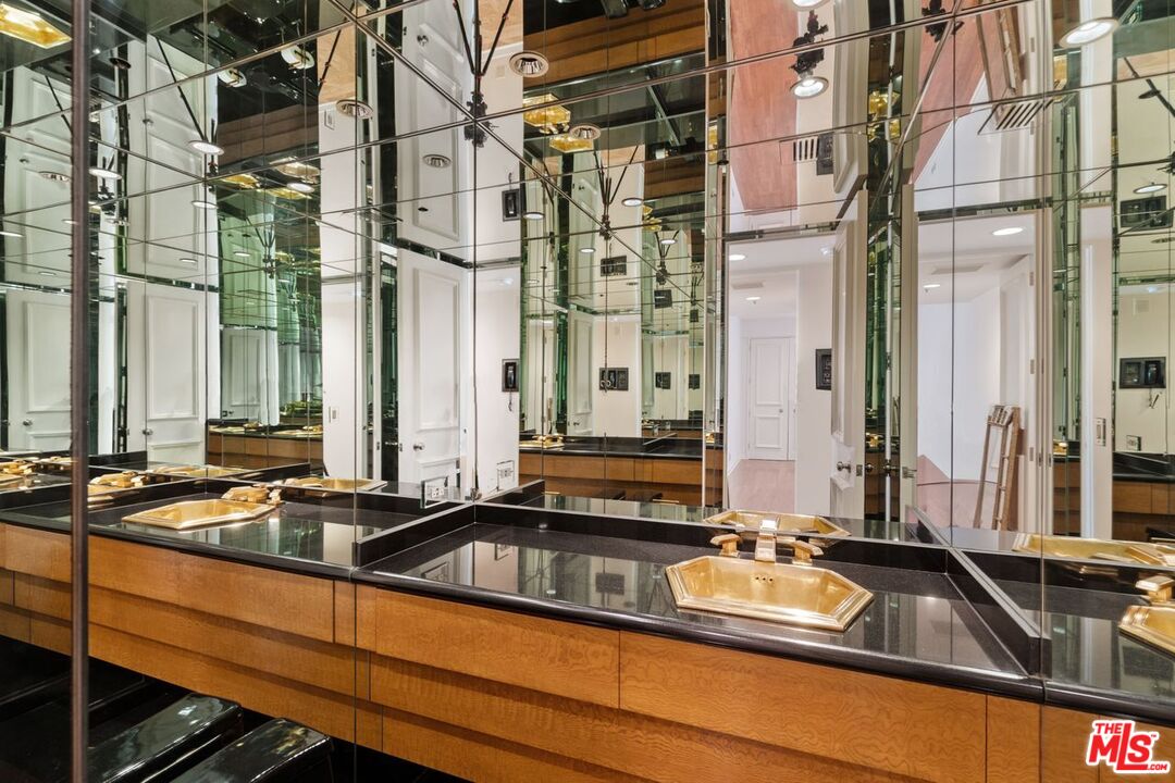 10750 Wilshire Blvd Unit: 1501