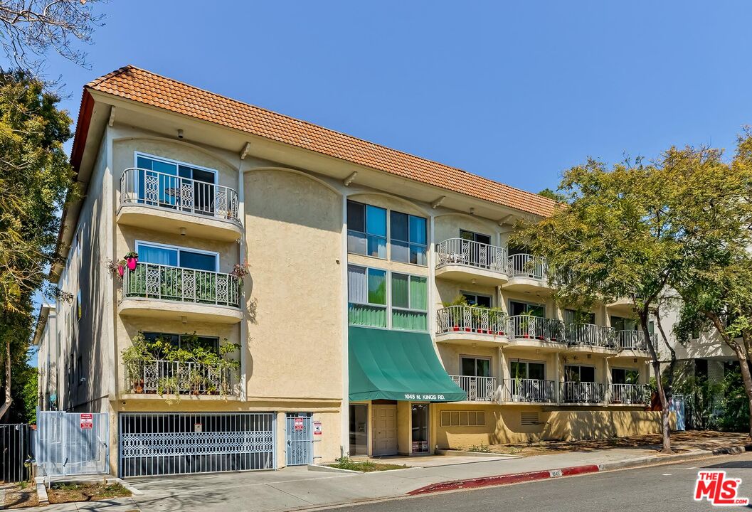 1045 N Kings Rd Unit: 308