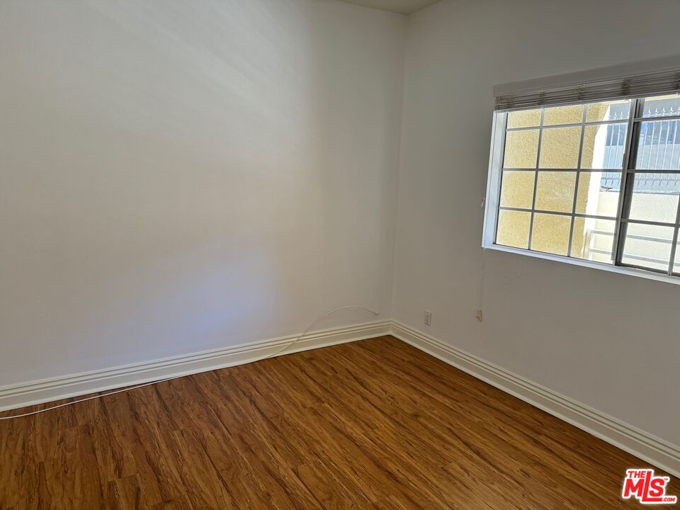 1064 S Shenandoah St Unit: 103