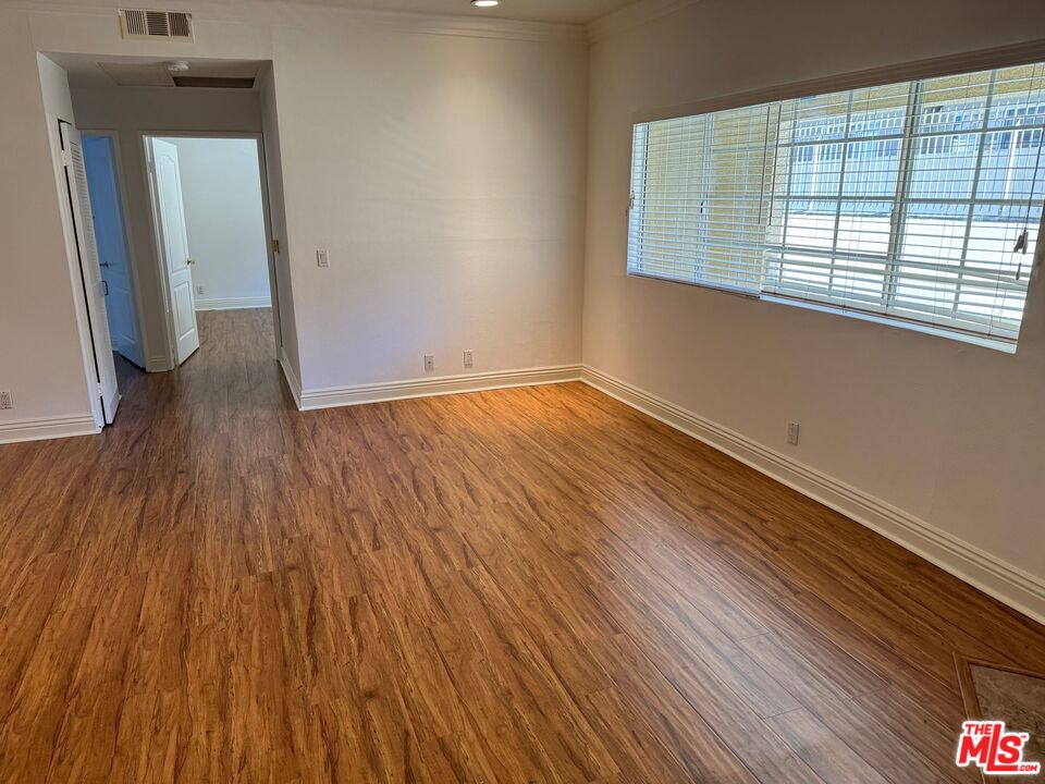 1064 S Shenandoah St Unit: 103