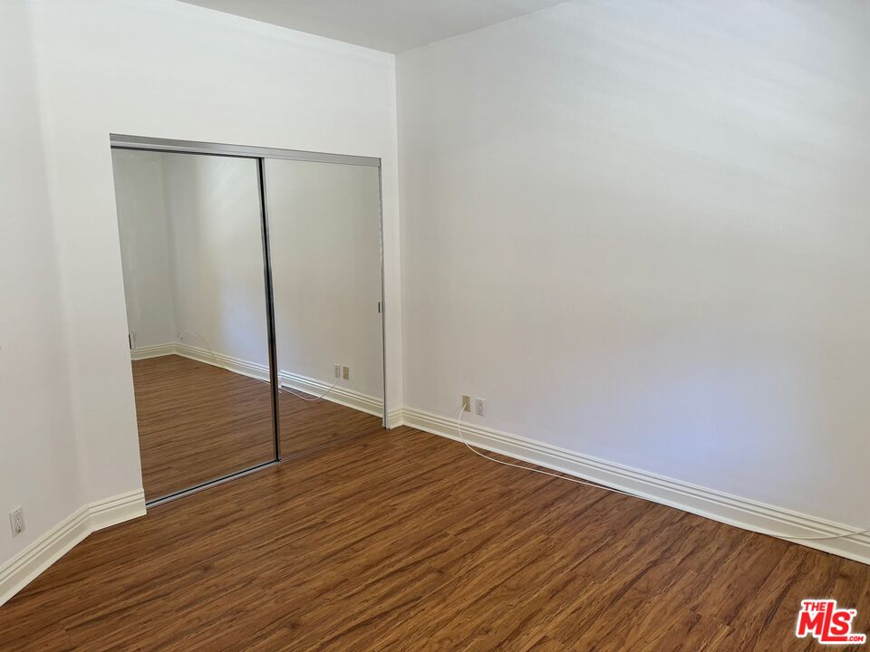 1064 S Shenandoah St Unit: 103