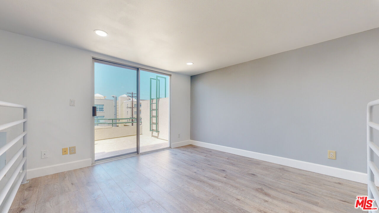 1527 9th St Unit: 302