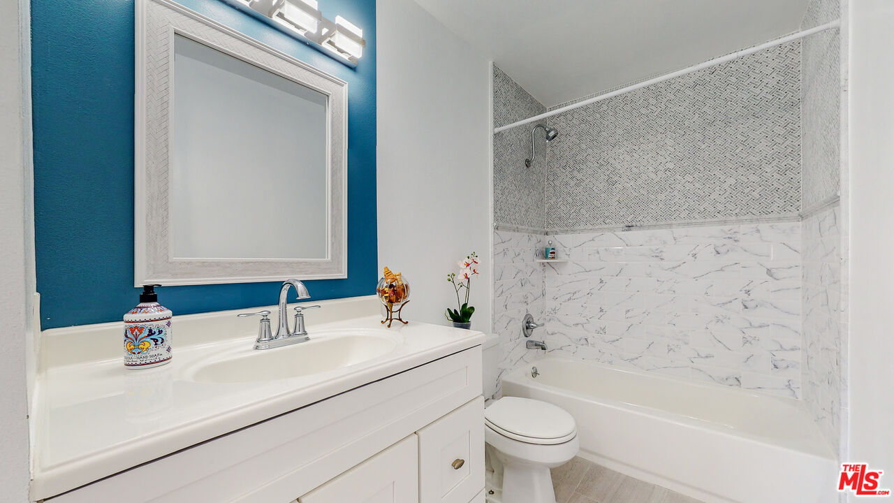 1527 9th St Unit: 302