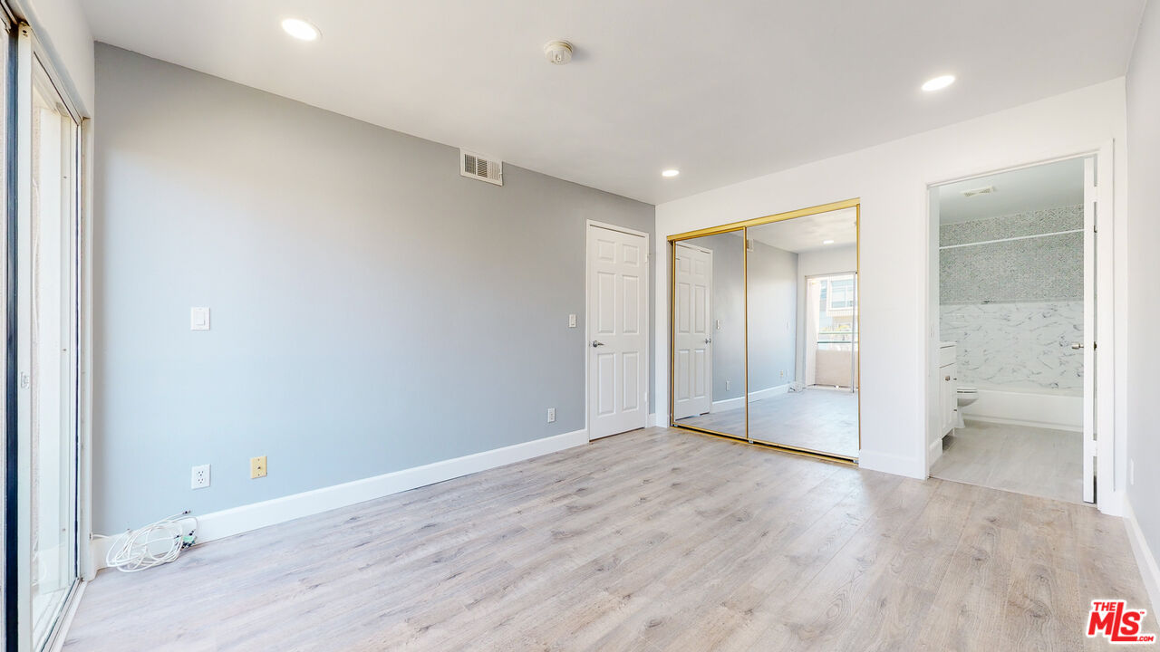 1527 9th St Unit: 302