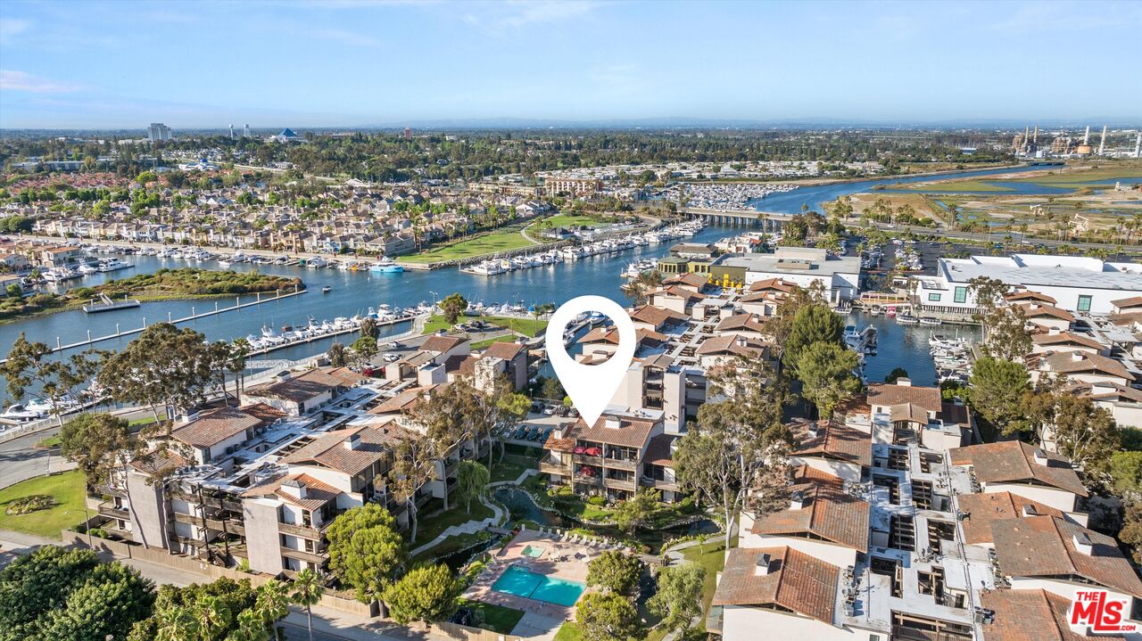 5322 Marina Pacifica S Dr Unit: Key 18