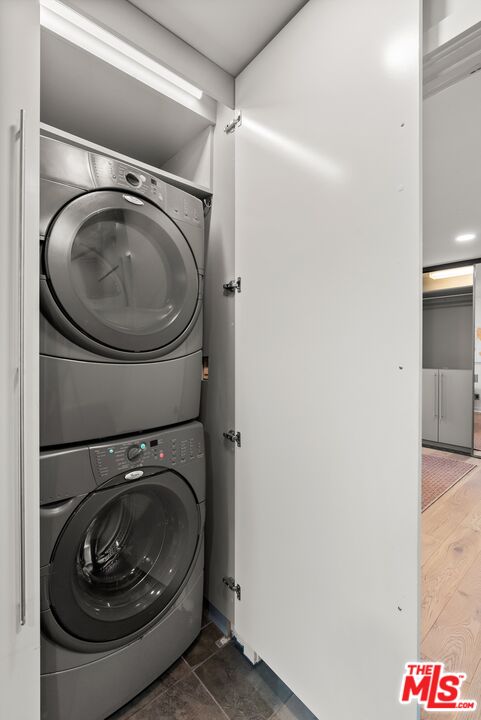 5322 Marina Pacifica S Dr Unit: Key 18