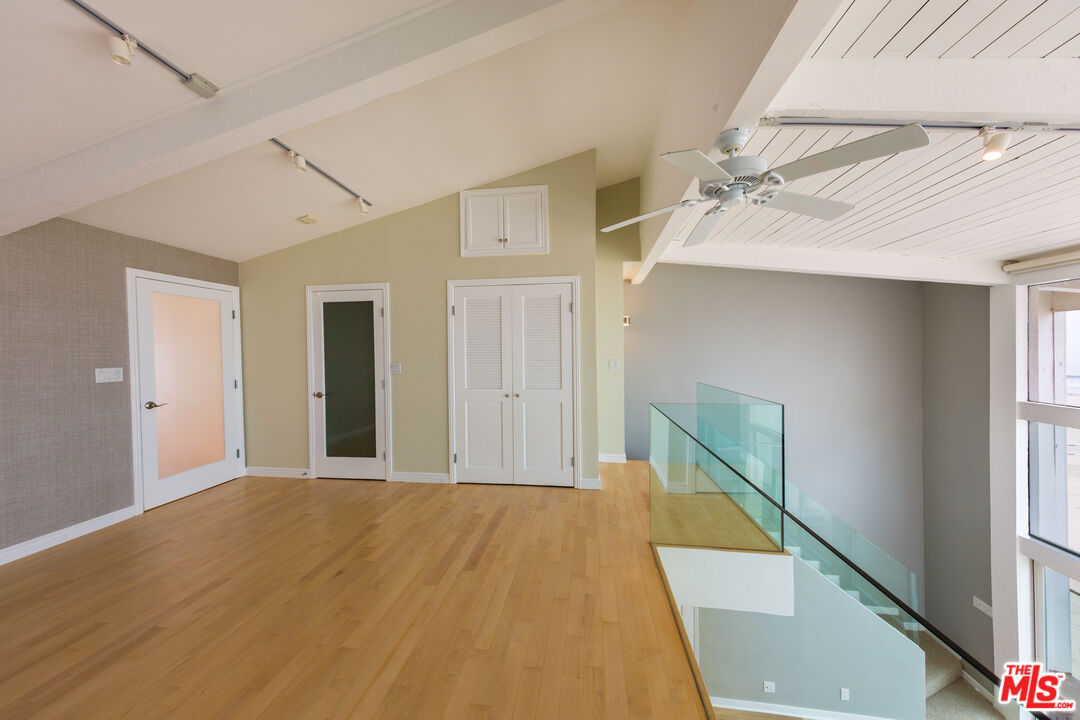 1 Driftwood St Unit: 6