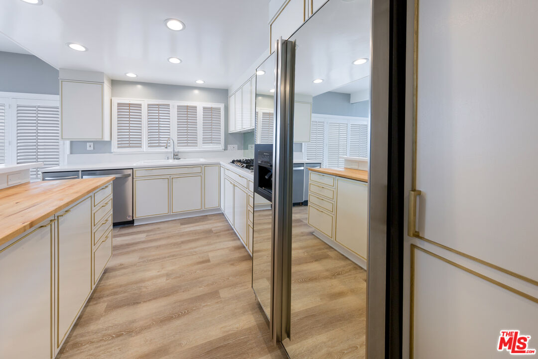 1 Driftwood St Unit: 6