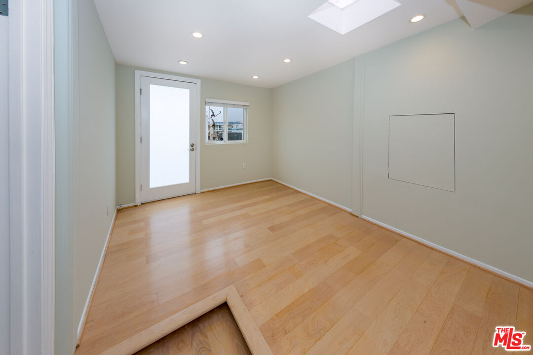 1 Driftwood St Unit: 6