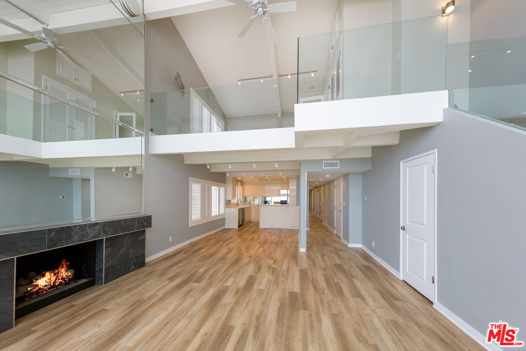 1 Driftwood St Unit: 6