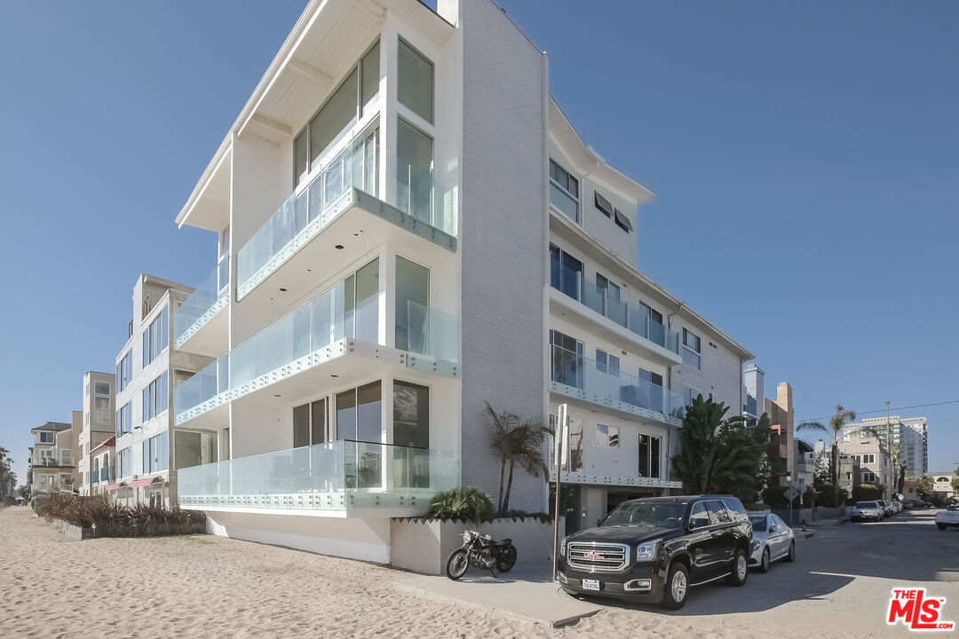 1 Driftwood St Unit: 6