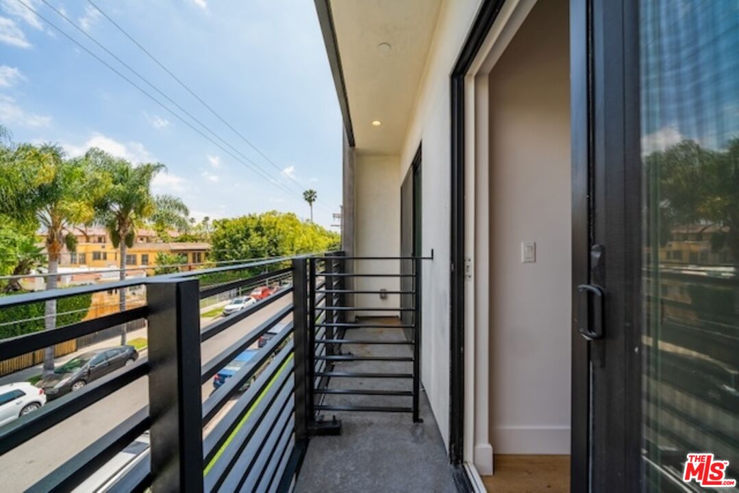 6201 La Mirada AVE Unit: 6
