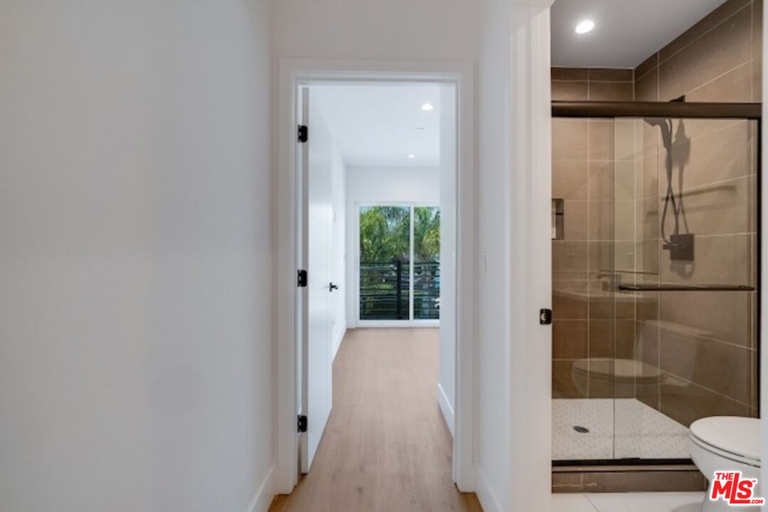 6201 La Mirada AVE Unit: 6
