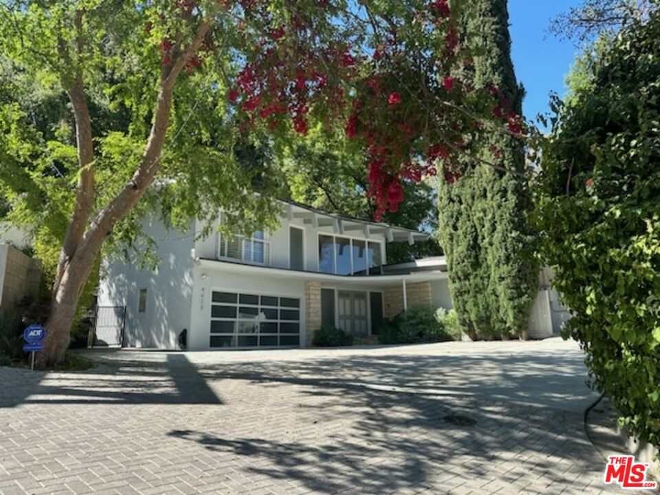 4620 Balboa Ave