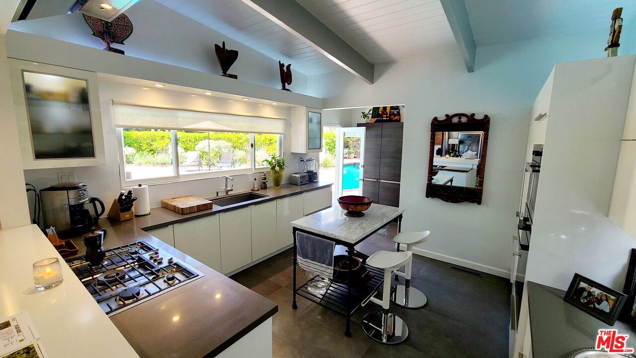 4620 Balboa Ave