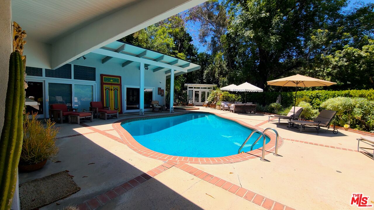 4620 Balboa Ave