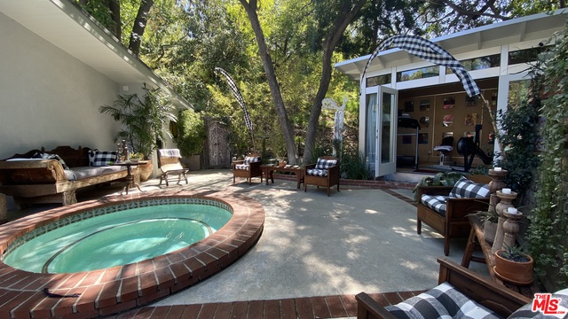 4620 Balboa Ave