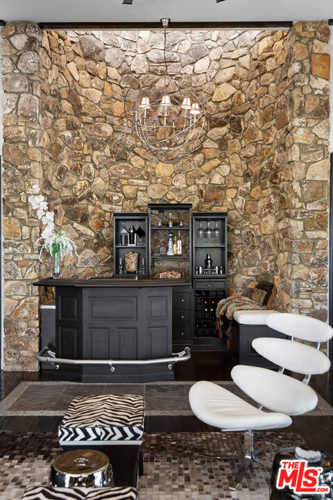 18025 Green Meadow Dr