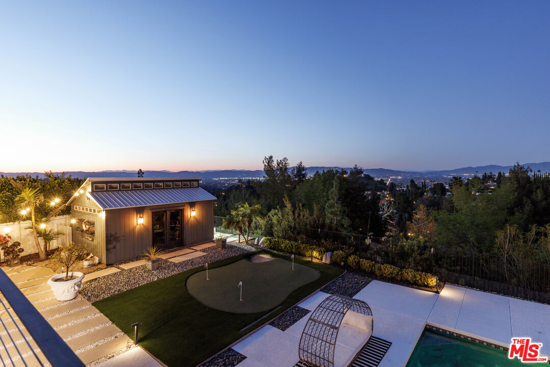 18025 Green Meadow Dr