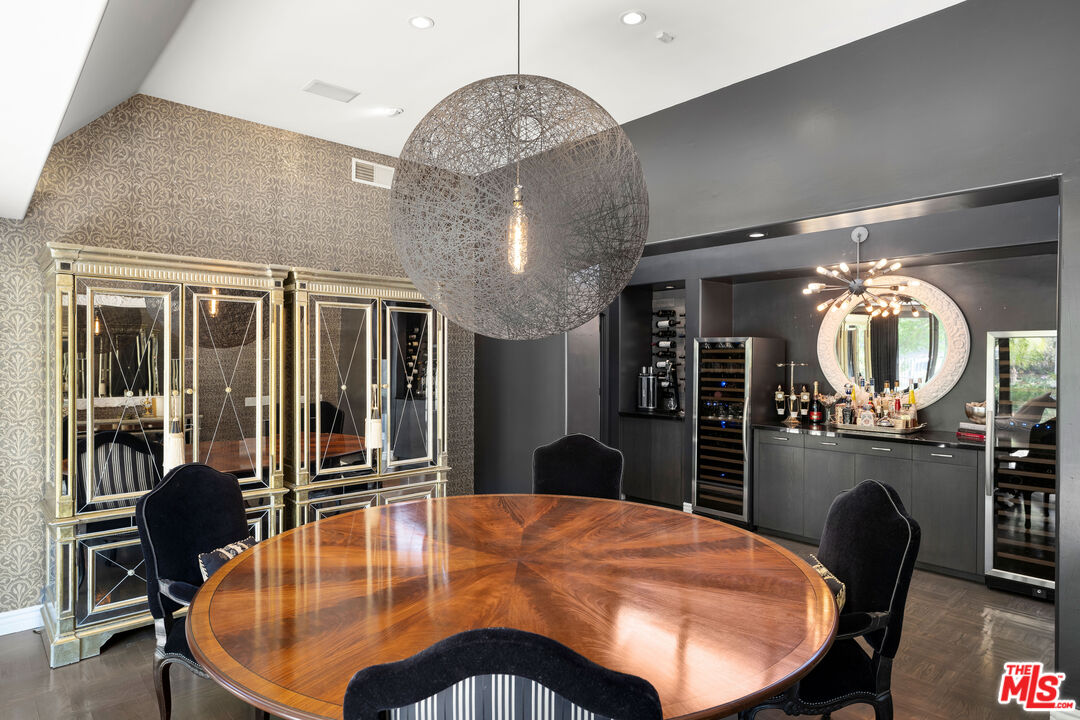 18025 Green Meadow Dr