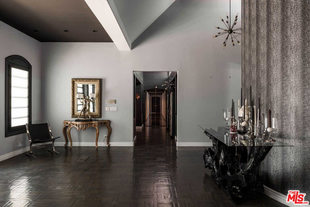 18025 Green Meadow Dr