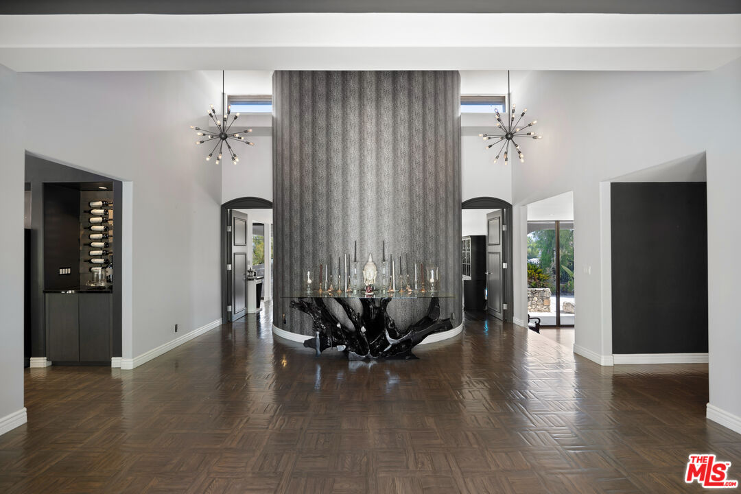 18025 Green Meadow Dr