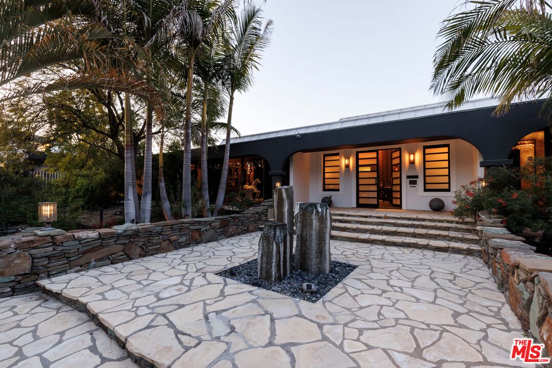 18025 Green Meadow Dr