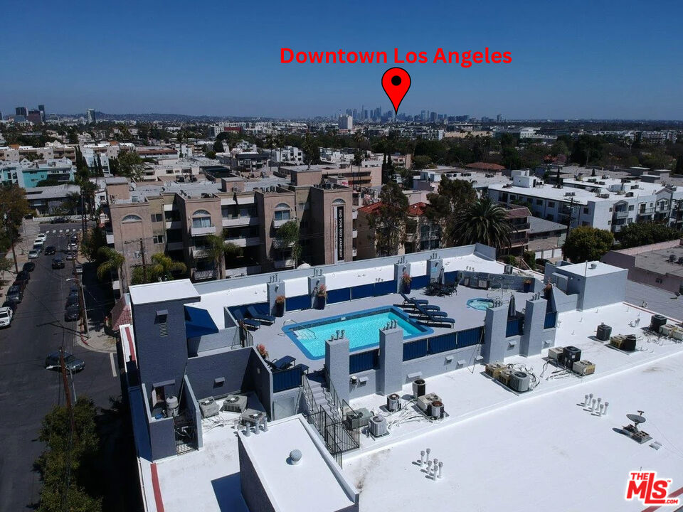 1355 N Sierra Bonita Ave Unit: 305