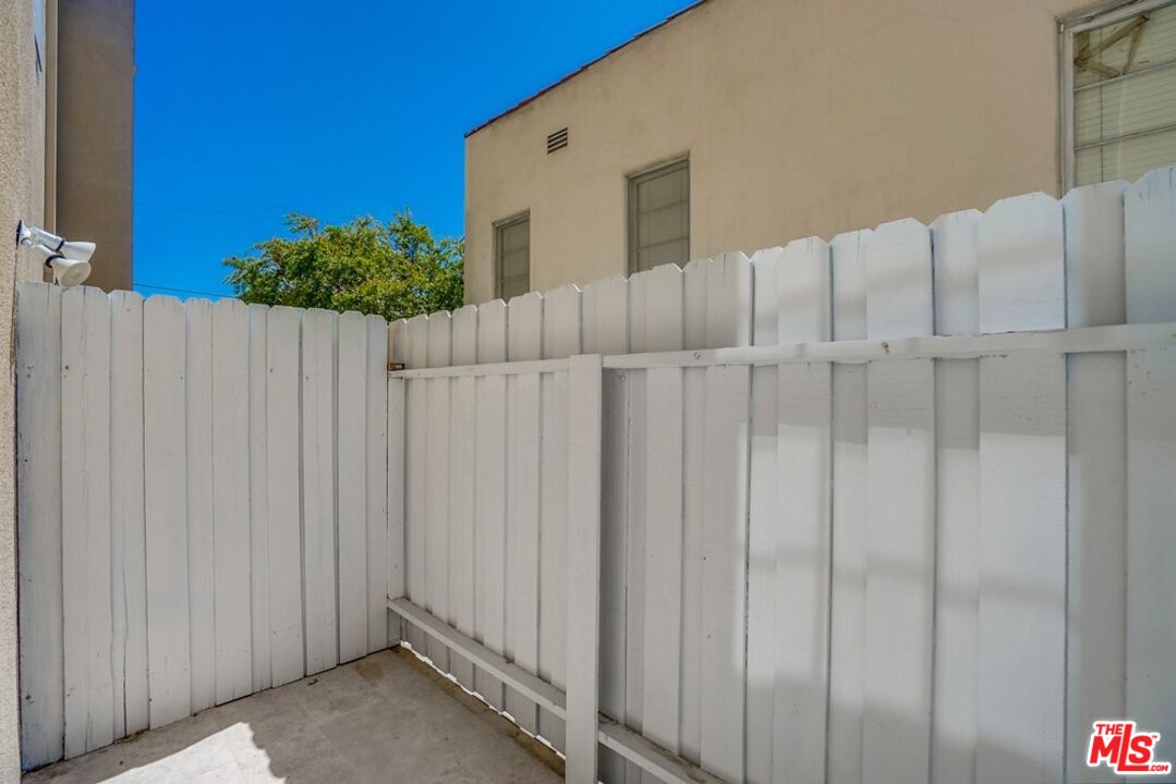 1034 S Shenandoah St Unit: 3