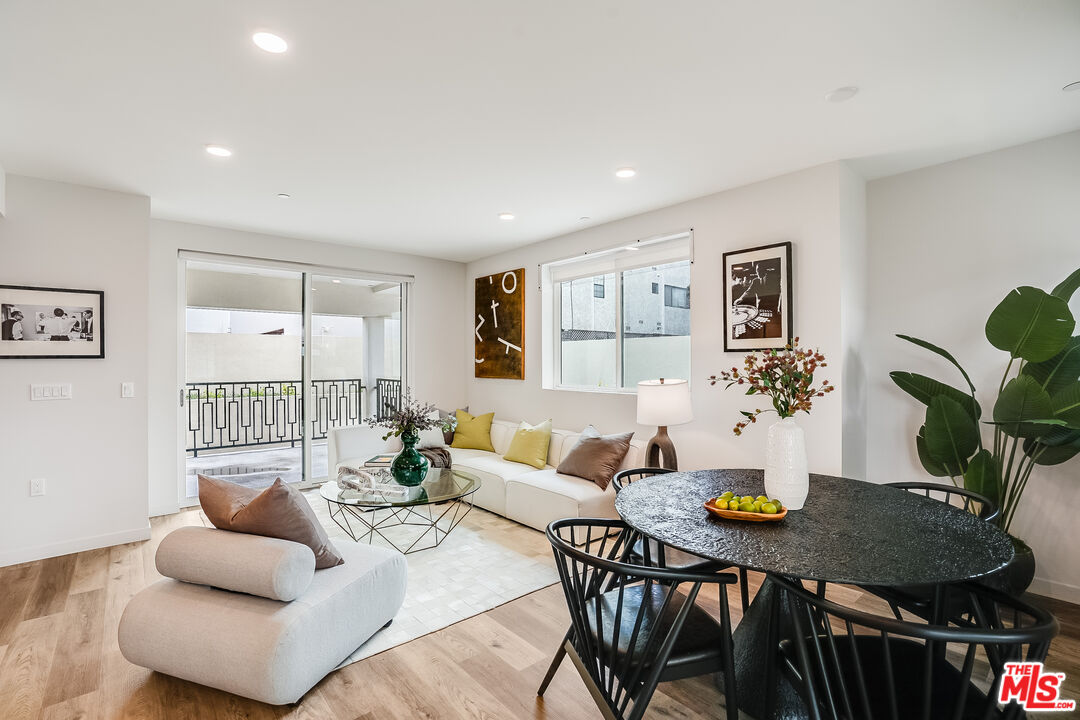 1101 S Bedford St Unit: 101