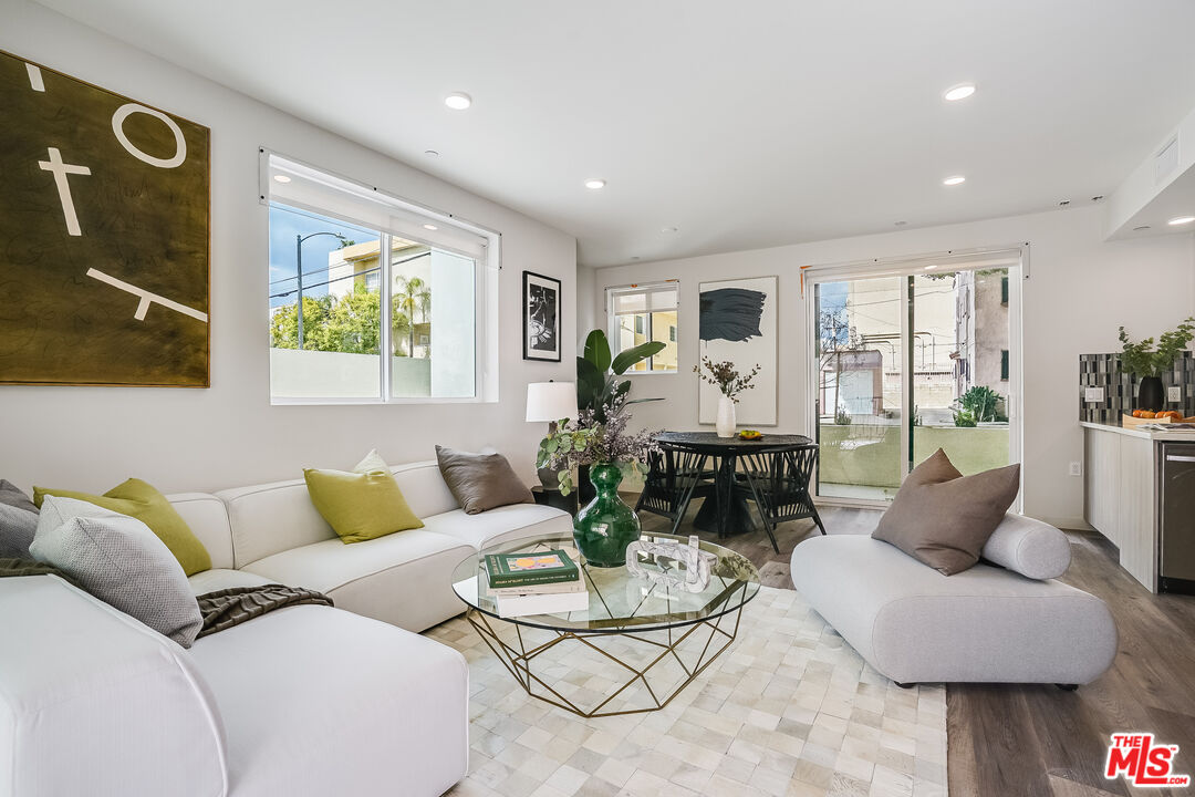 1101 S Bedford St Unit: 101