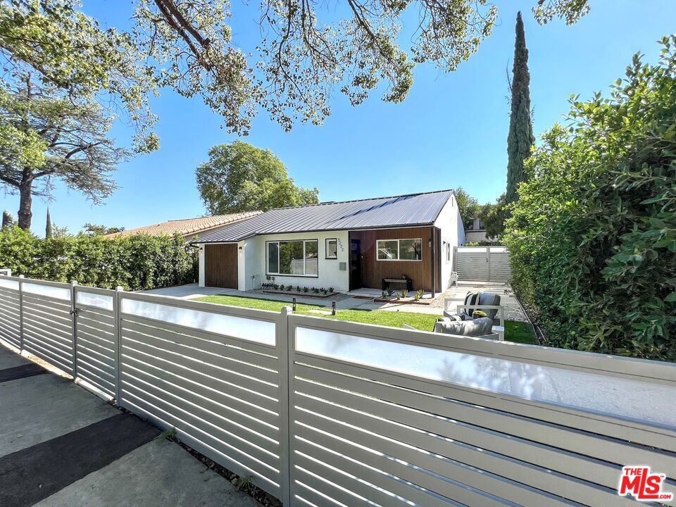 5222 Etiwanda Ave Unit: G
