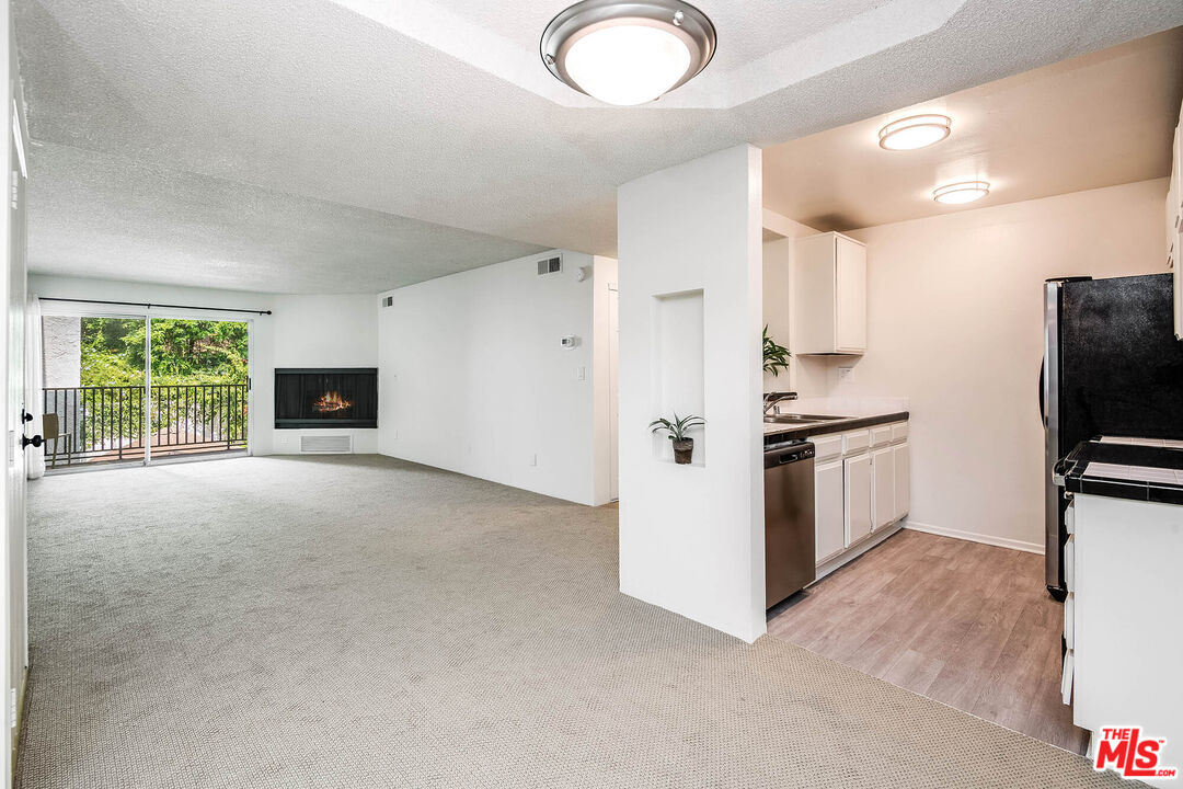1230 Horn Ave Unit: 629